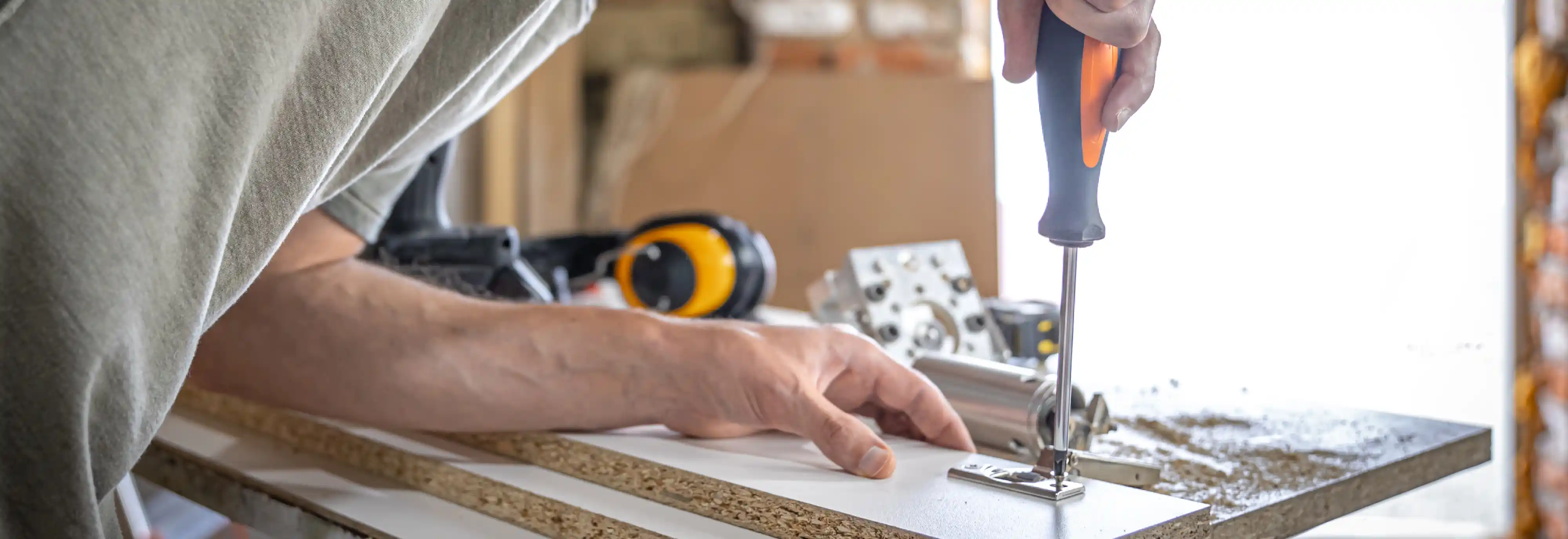 So sánh tính hữu dụng của Bộ Lục Giác và Tua Vít - Tecostore