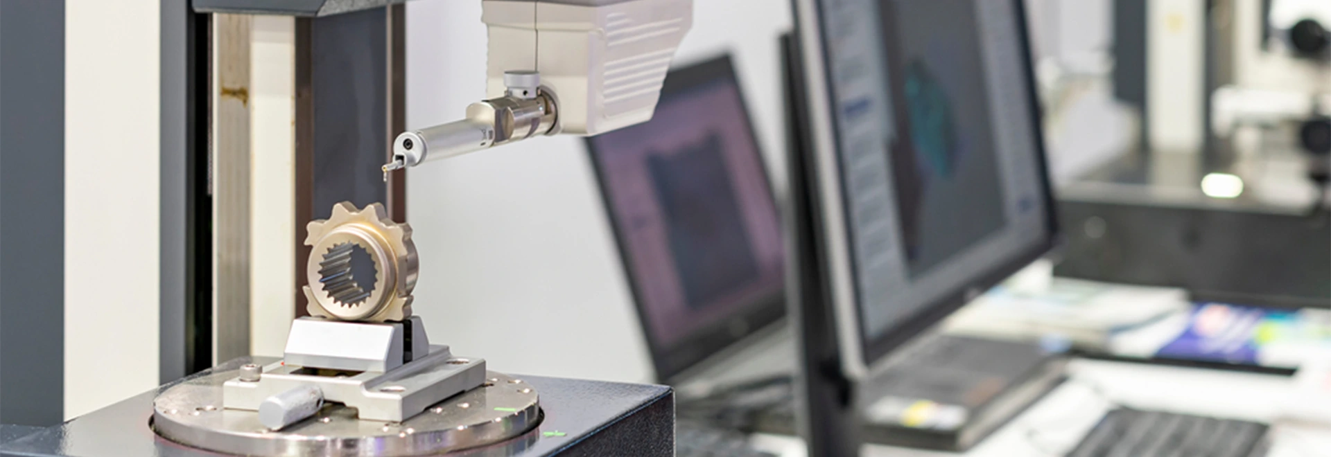 Top 3 Máy đo độ tròn Mitutoyo và Mahr hiện đại nhất - Tecostore