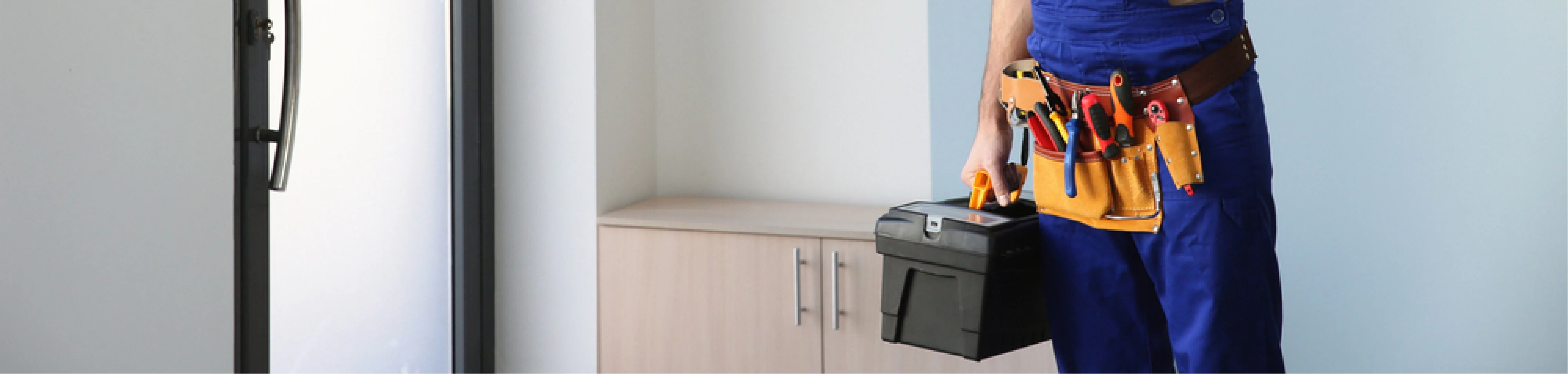 Một số dụng cụ cầm tay cho thợ điện chắc chắn phải có Một số dụng cụ cầm tay cho thợ điện chắc chắn phải có