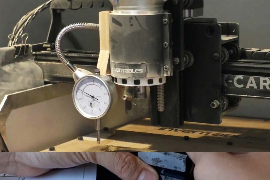 Đồng hồ so là loại thiết bị dùng để gắn vào đầu đo của thước đo cao