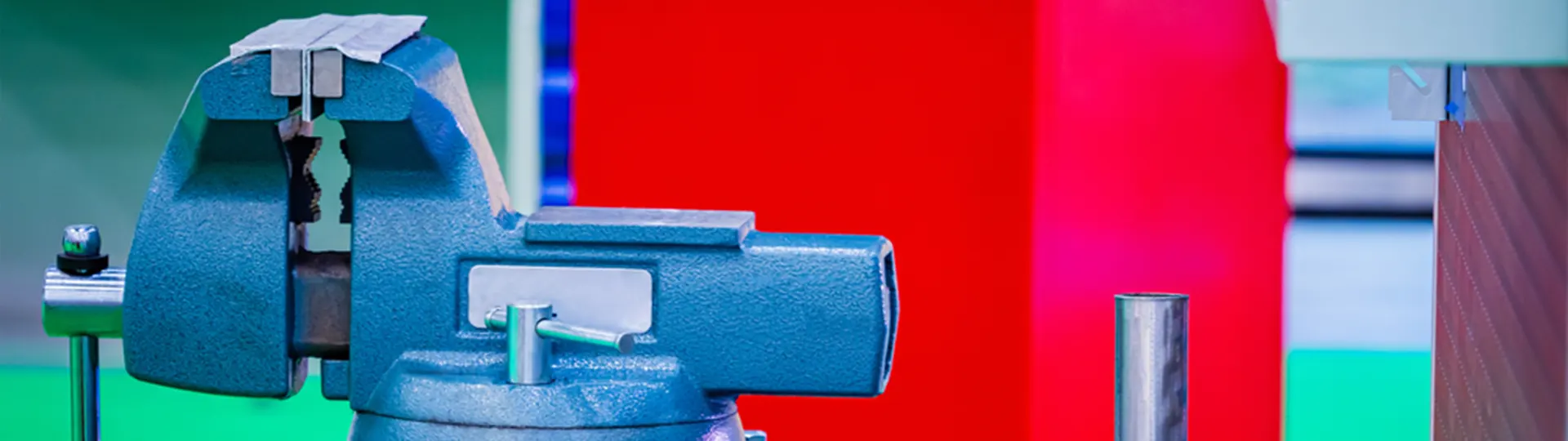 Ê tô là gì? Những thông tin mà bạn chưa biết về ê tô Ê tô là gì? Những thông tin mà bạn chưa biết về ê tô