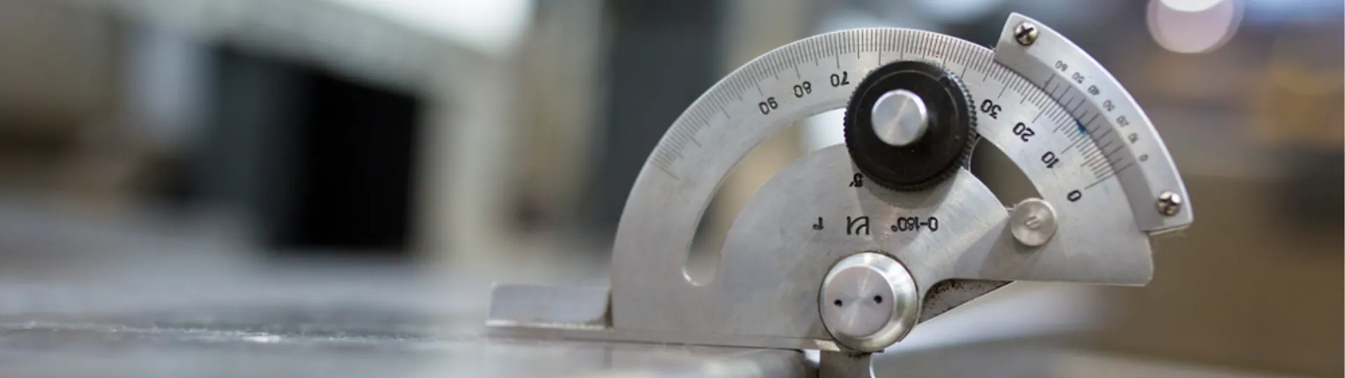 Tổng quan 7 dụng cụ đo kiểm cơ khí chính xác cần biết - Tecostore