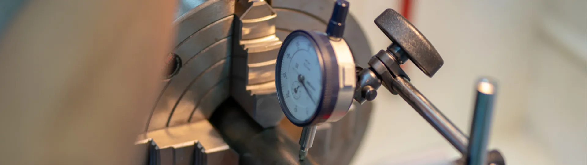 Đồng hồ so: Nguyên lý làm việc và hướng dẫn cách đọc thông số