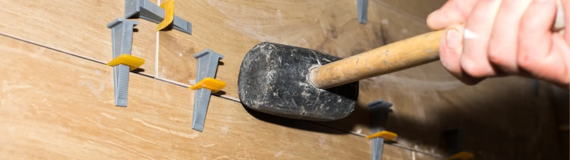 Tại sao lại phải cần búa cao su? Những đặc điểm mà bạn nên biết